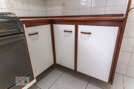Casa à venda com 280m², 3 quartos e 2 vagasArmário