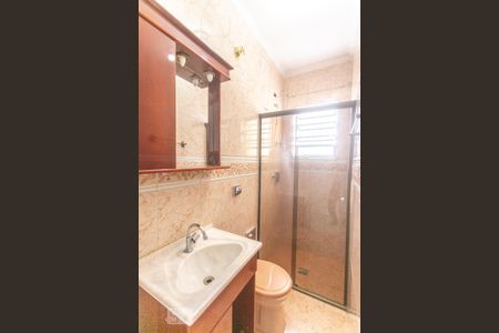 Casa à venda com 280m², 3 quartos e 2 vagasBanheiro