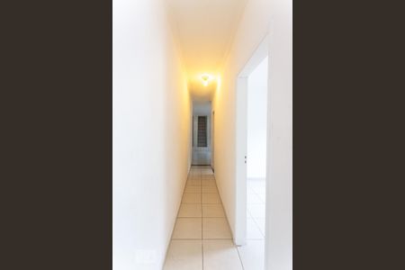 Casa à venda com 280m², 3 quartos e 2 vagasCorredor