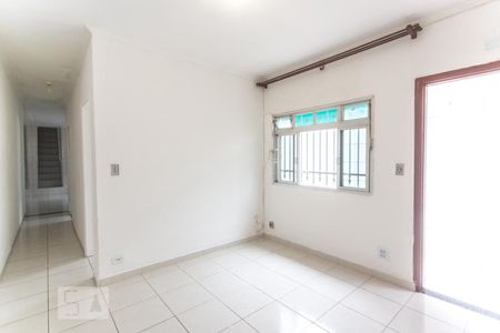 Sala de estar de casa para alugar com 3 quartos, 280m² em Taboão, Diadema