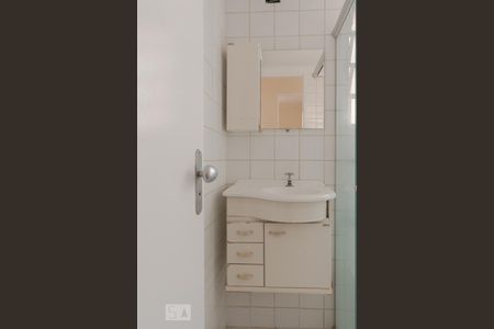 Apartamento à venda com 70m², 3 quartos e 1 vaga Apartamento à venda com 70m², 3 quartos e 1 vagaBanheiro