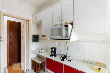 Apartamento para alugar com 70m², 2 quartos e 1 vagaCozinha