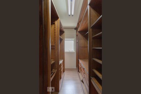 Apartamento para alugar com 337m², 4 quartos e 2 vagasCloset