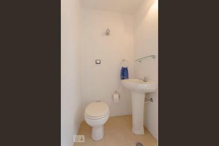 Apartamento para alugar com 337m², 4 quartos e 2 vagasLavabo