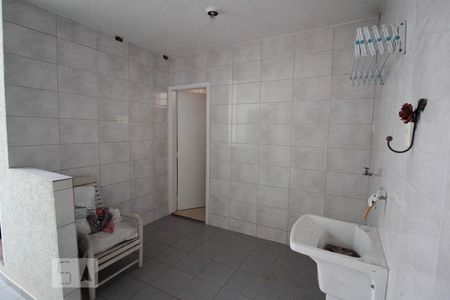 Casa à venda com 165m², 3 quartos e 3 vagasLavanderia