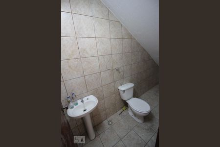 Casa à venda com 165m², 3 quartos e 3 vagasGaragem - banheiro 