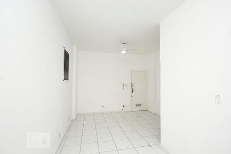 Sala/Quarto de kitnet/studio à venda com 1 quarto, 24m² em Glória, Rio de Janeiro