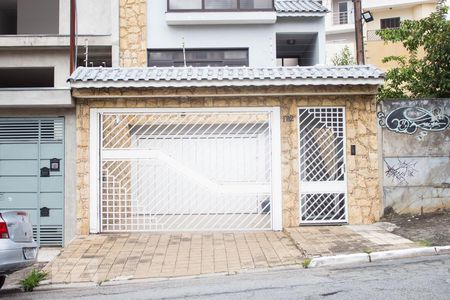 Casa à venda com 300m², 3 quartos e 8 vagasFachada