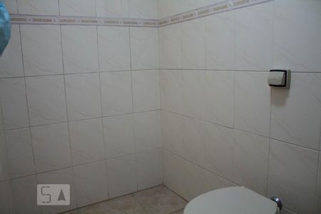 Casa à venda com 300m², 3 quartos e 8 vagasBanheiro 2