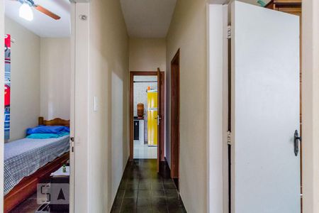 Casa à venda com 250m², 6 quartos e 2 vagasCorredor