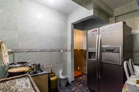 Casa à venda com 250m², 6 quartos e 2 vagasCozinha