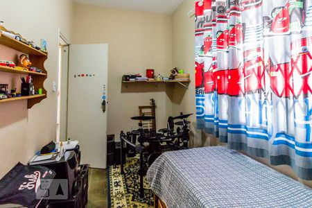 Casa à venda com 250m², 6 quartos e 2 vagasQuarto 3