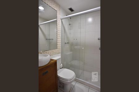 Banheiro de apartamento à venda com 2 quartos, 79m² em Taquara, Rio de Janeiro