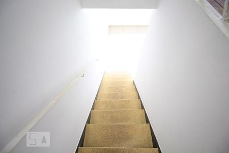 Escada de casa para alugar com 2 quartos, 100m² em Vila Clementino, São Paulo