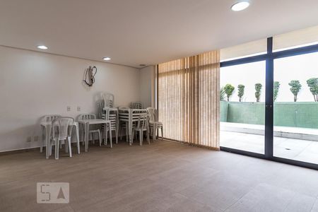 Apartamento à venda com 73m², 2 quartos e 2 vagasÁrea comum - Salão de festas