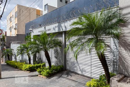 Apartamento à venda com 95m², 3 quartos e 2 vagasFachada