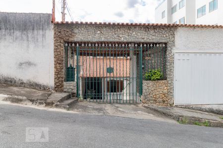 Fachada de casa à venda com 5 quartos, 403m² em Sagrada Família, Belo Horizonte