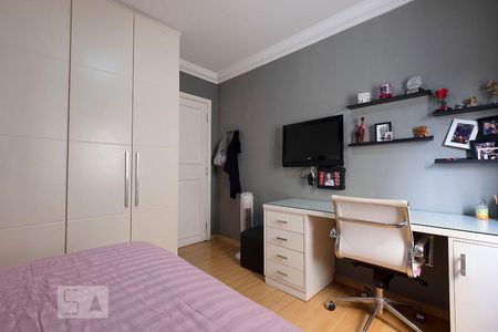 Apartamento à venda com 160m², 3 quartos e 2 vagasSuíte 2