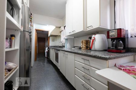 Apartamento à venda com 160m², 3 quartos e 2 vagasCozinha