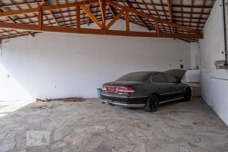 Casa à venda com 700m², 3 quartos e 7 vagasGaragem