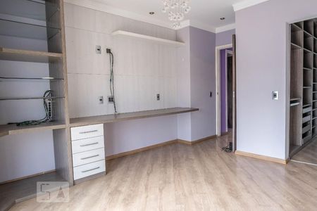 Casa à venda com 700m², 3 quartos e 7 vagasSuíte 2