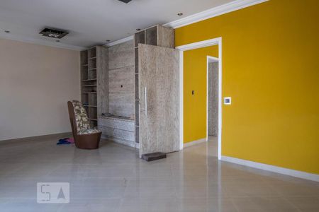 Casa à venda com 700m², 3 quartos e 7 vagasCobertura