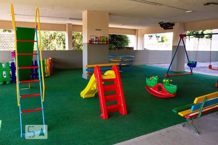 Apartamento à venda com 88m², 2 quartos e 1 vagaÁrea Comum - Playground