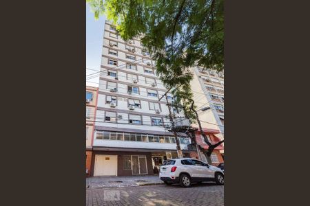 Apartamento para alugar com 100m², 2 quartos e 1 vaga Apartamento para alugar com 100m², 2 quartos e 1 vagaFachada