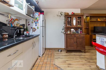 Apartamento para alugar com 100m², 2 quartos e 1 vaga Apartamento para alugar com 100m², 2 quartos e 1 vagaCozinha