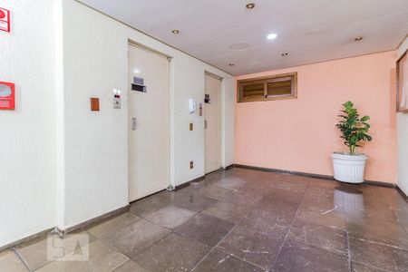 Apartamento para alugar com 100m², 2 quartos e 1 vaga Apartamento para alugar com 100m², 2 quartos e 1 vagaHall social