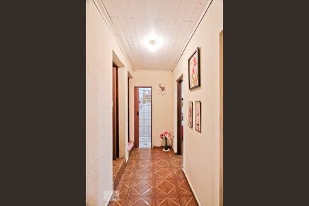 Corredor de casa à venda com 4 quartos, 258m² em Vila Iório, São Paulo