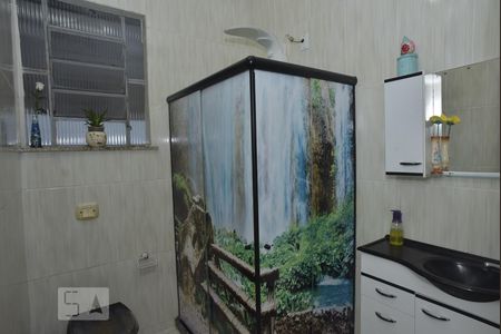 Casa à venda com 100m², 2 quartos e 1 vagaBanheiro