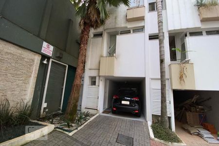 Casa de condomínio para alugar com 110m², 2 quartos e 2 vagasFachada