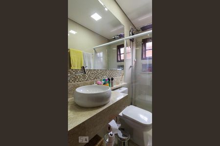 Casa à venda com 128m², 3 quartos e 5 vagasBanheiro