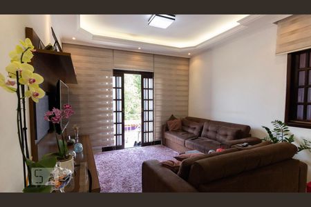 Casa à venda com 128m², 3 quartos e 5 vagasSala