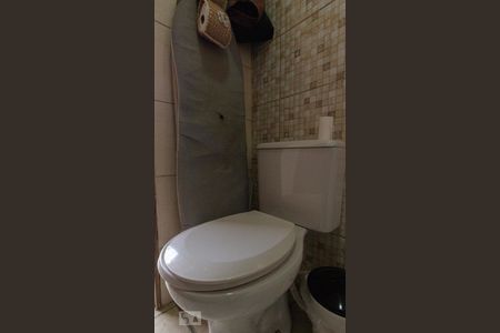 Casa à venda com 128m², 3 quartos e 5 vagasBanheiro