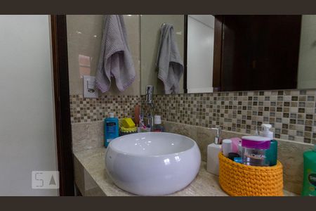 Casa à venda com 128m², 3 quartos e 5 vagasBanheiro