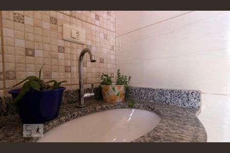 Casa à venda com 128m², 3 quartos e 5 vagasBanheiro