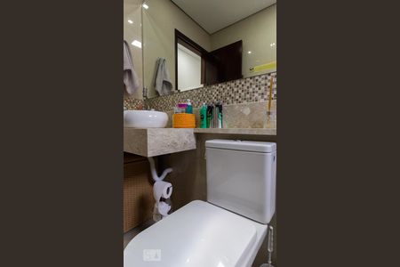 Casa à venda com 128m², 3 quartos e 5 vagasDetalhe Banheiro