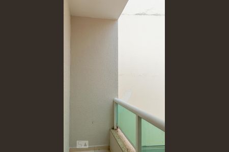 Casa à venda com 250m², 3 quartos e 6 vagas Casa à venda com 250m², 3 quartos e 6 vagasSacada