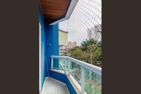 Casa à venda com 250m², 3 quartos e 6 vagas Casa à venda com 250m², 3 quartos e 6 vagasSacada