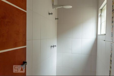 Casa à venda com 250m², 3 quartos e 6 vagas Casa à venda com 250m², 3 quartos e 6 vagasBanheiro da Suíte 2