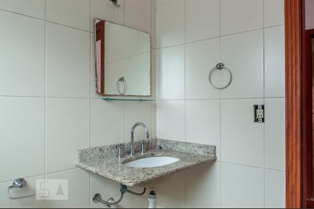 Casa à venda com 250m², 3 quartos e 6 vagas Casa à venda com 250m², 3 quartos e 6 vagasBanheiro da Suíte