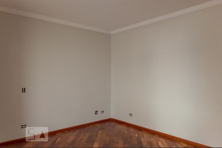 Casa à venda com 250m², 3 quartos e 6 vagas Casa à venda com 250m², 3 quartos e 6 vagasQuarto 3 - Suíte