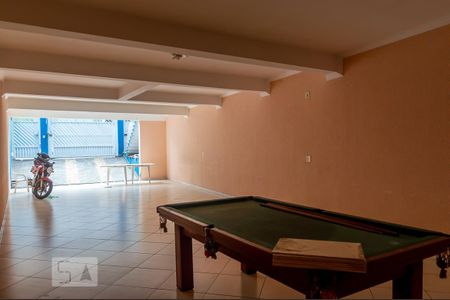 Casa à venda com 250m², 3 quartos e 6 vagas Casa à venda com 250m², 3 quartos e 6 vagasGaragem