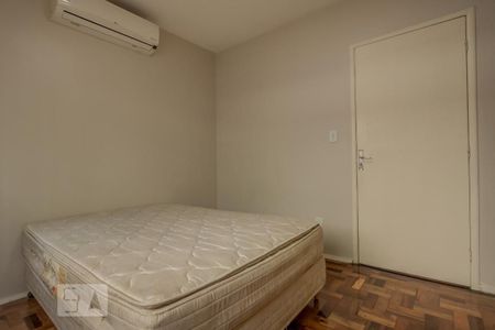Quarto de apartamento para alugar com 1 quarto, 65m² em Jardim Europa, Porto Alegre