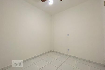 Quarto 1 de casa para alugar com 2 quartos, 60m² em Penha Circular, Rio de Janeiro