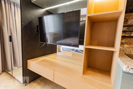 Sala / Quarto de kitnet/studio à venda com 1 quarto, 25m² em Jardim das Acácias, São Paulo