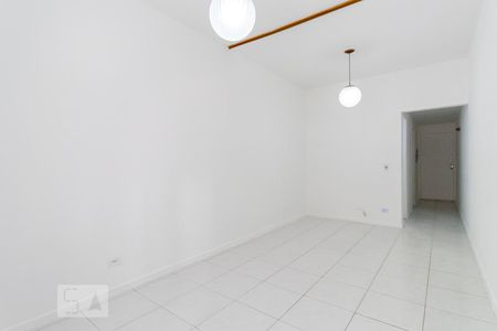 Sala e Quarto de apartamento à venda com 1 quarto, 38m² em Liberdade, São Paulo