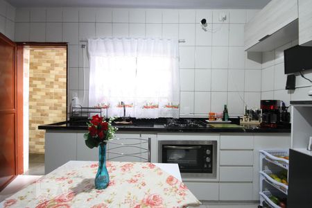 Casa à venda com 208m², 4 quartos e 2 vagasCozinha